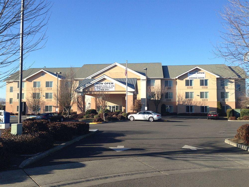 La Quinta By Wyndham Central Point - Medford Buitenkant foto